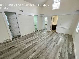 1059 Henry Ford Centre Dr, Windsor, ON N8Y2T4