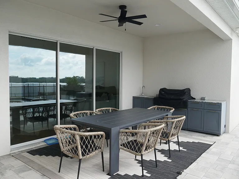 Built in bbq area