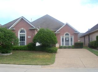 1917 Channing Park Dr, Arlington, TX 76013