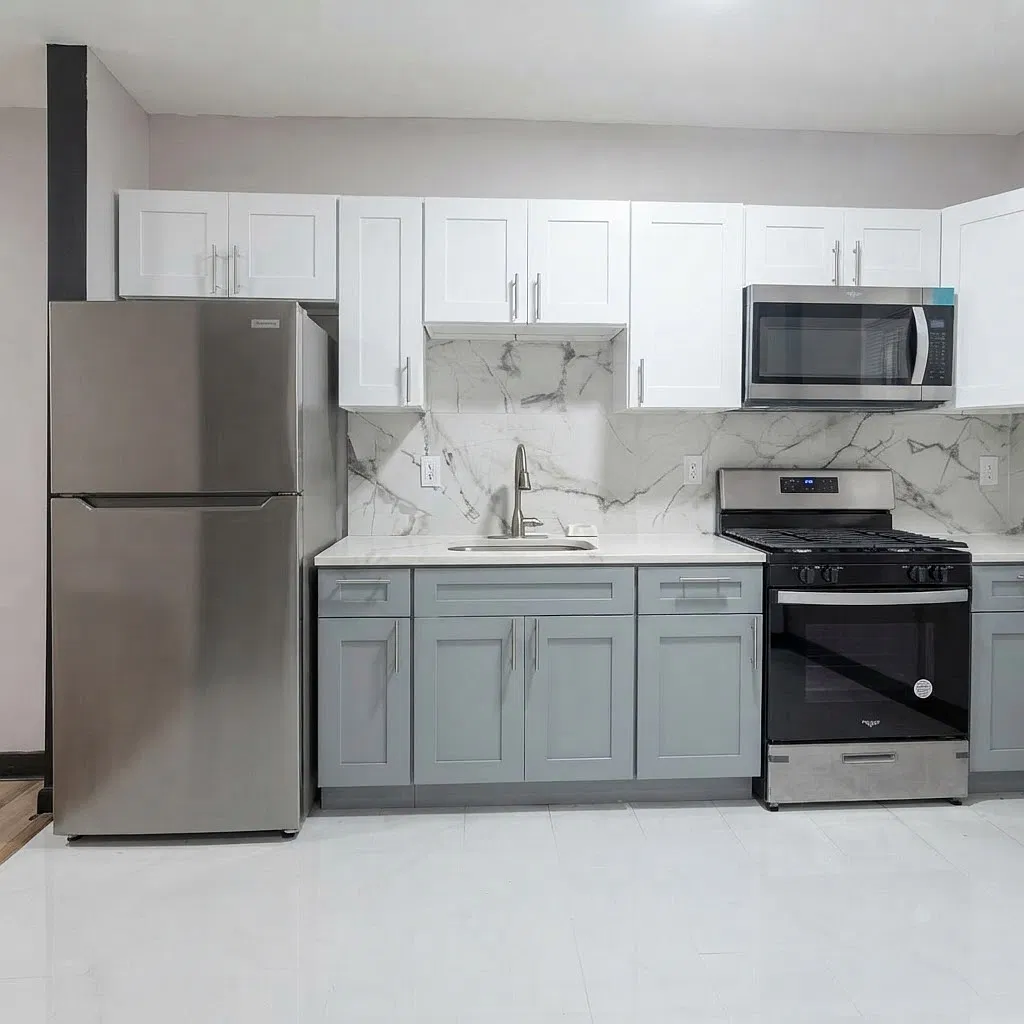 3 bed, 1100 sqft, $1,700 — Photo 1