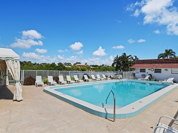 4th image of 4201 S Ocean Blvd APT L1