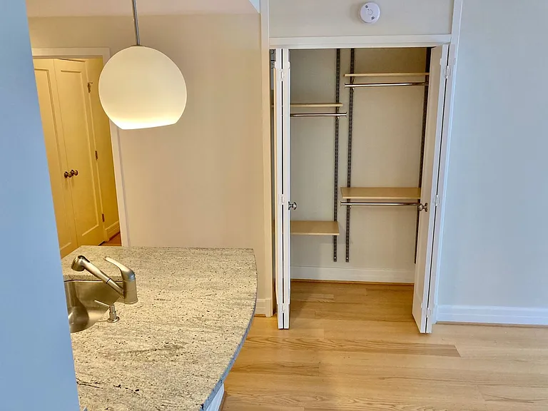1255 New Hampshire Ave NW — Photo 98