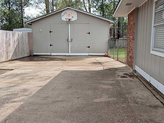 2nd image of 13702 Calcasieu Ave