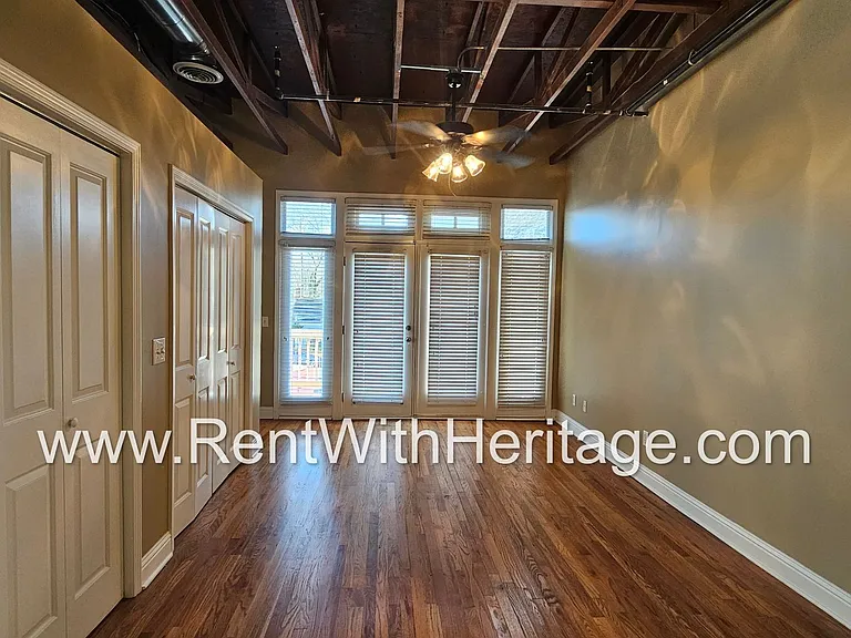 130 W Montgomery St #D — Photo 23