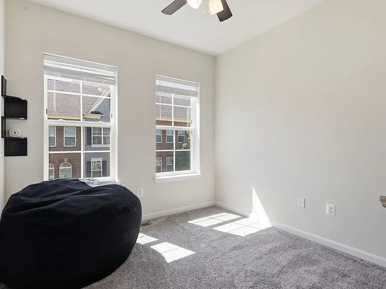 7224 Barrberry Ln — Photo 25