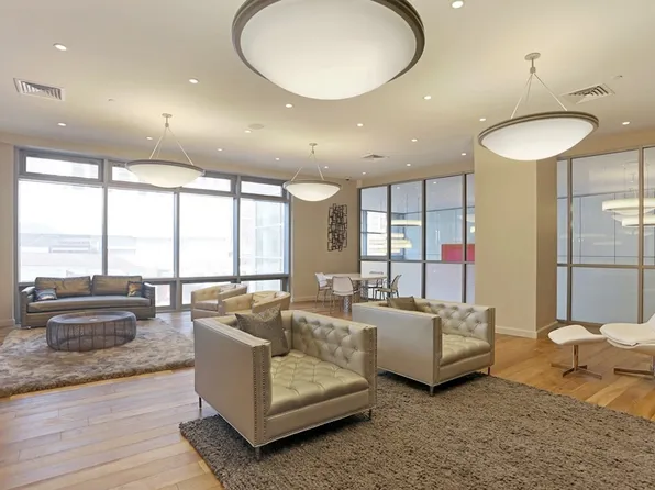 81 Fleet Place image 8 of 15