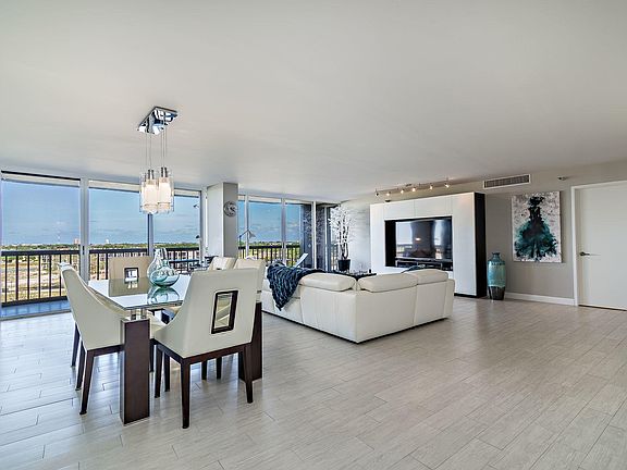 5th image of 2450 Presidential Way APT 805