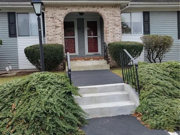 131 Pleasant View Ave APT 27, Smithfield, RI 02917