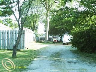 2nd image of 16853 Mayfield St