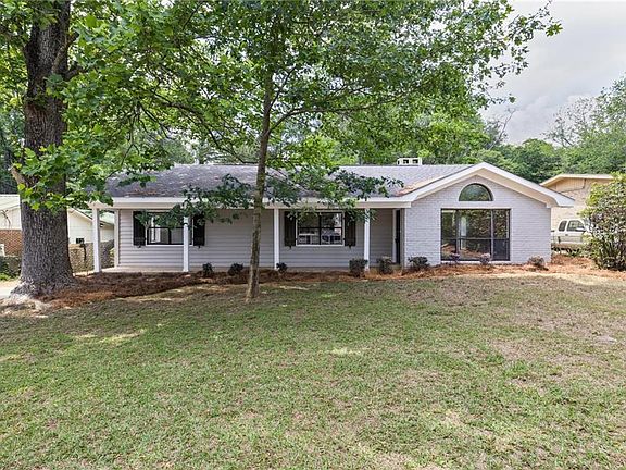 2nd image of 2404 Pavan Dr