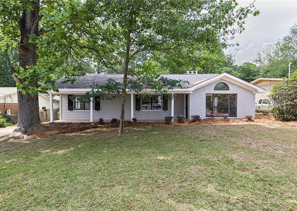 1st image of 2404 Pavan Dr