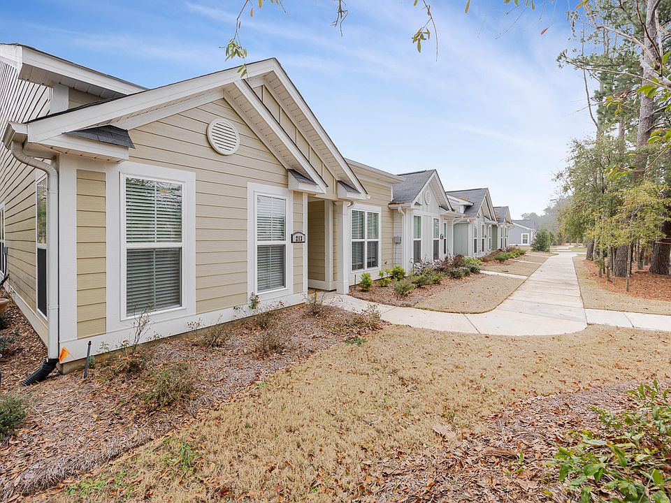 1st image of 213 Riverbank Way