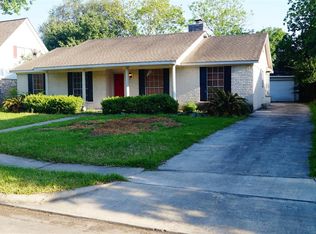 11907 Brighton Ln, Meadows Place, TX 77477