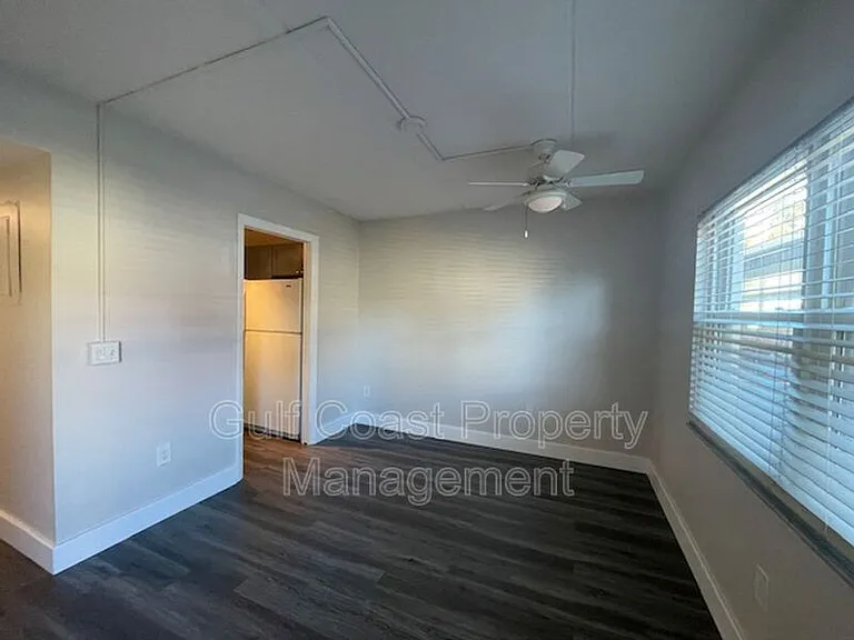 270 Santa Maria St #104 — Photo 4