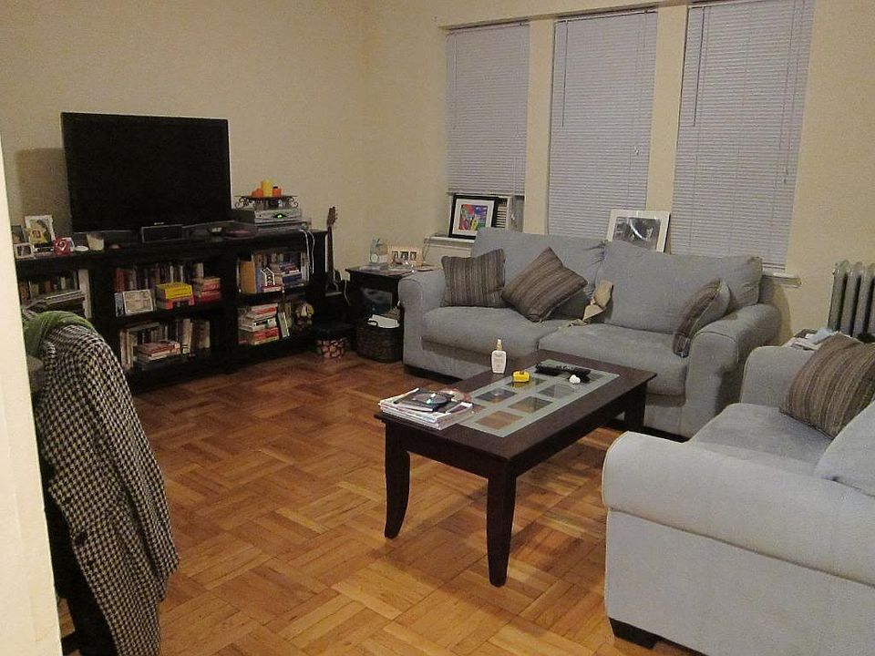 1st image of 4721 44th St APT 1