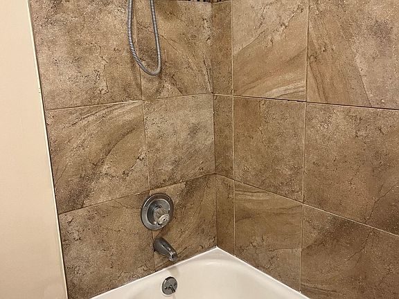 5th image of 189 S Union St APT 3