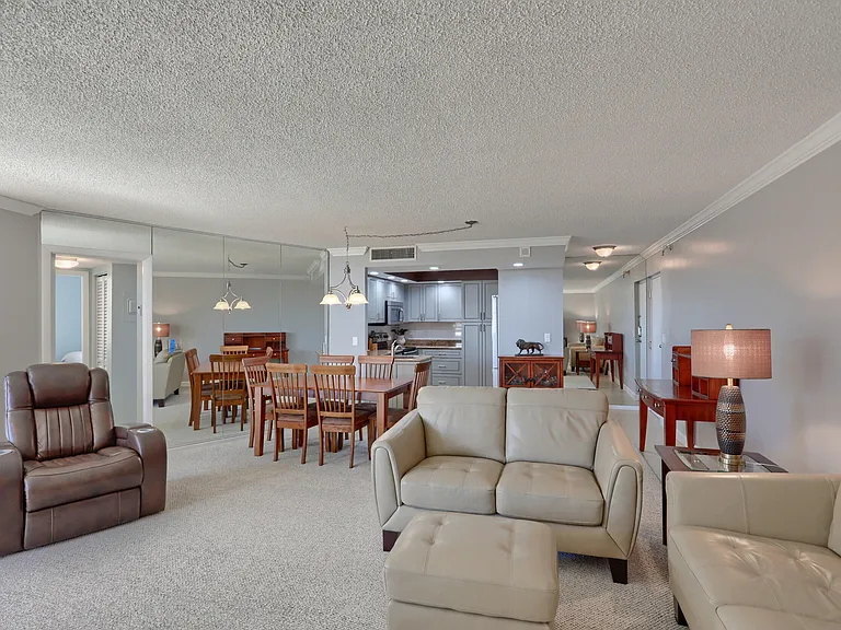 2800 N Ocean Dr #A — Photo 58