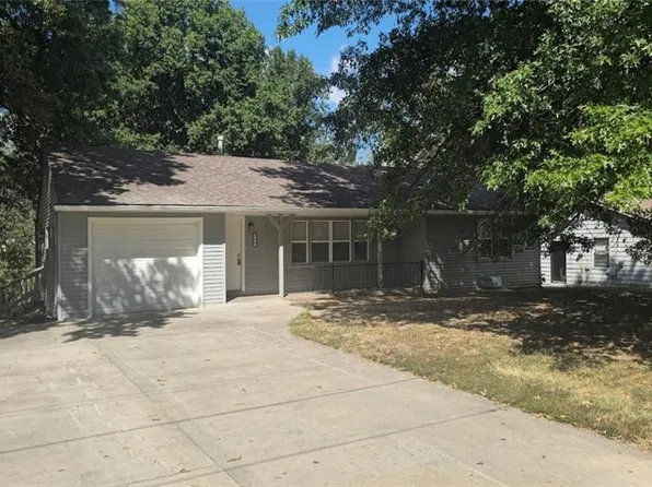 200 NE 74th Ter, Gladstone, MO 64118