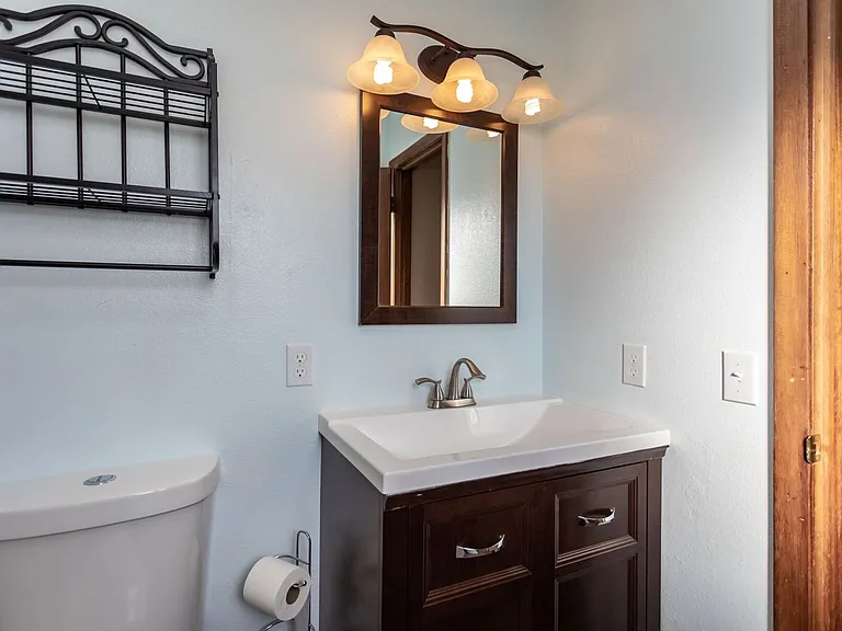 7673 Safari Cir — Photo 16