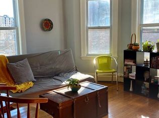 77 Walnut St #3A, Somerville, MA 02143