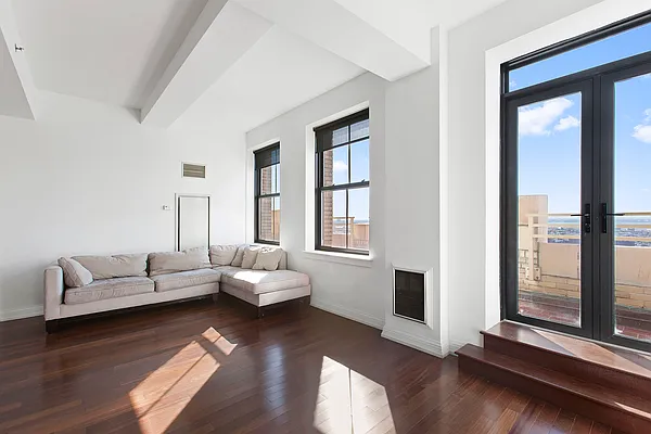 Rented by Compass | media 35