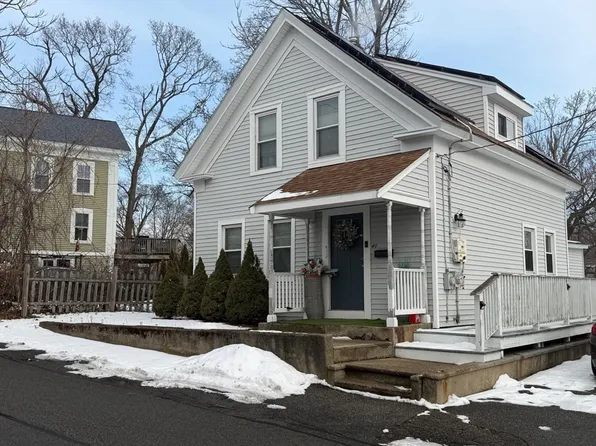 40 Chestnut St, Milford, MA 01757