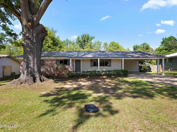 1348 Winterview Dr, Jackson, MS 39211