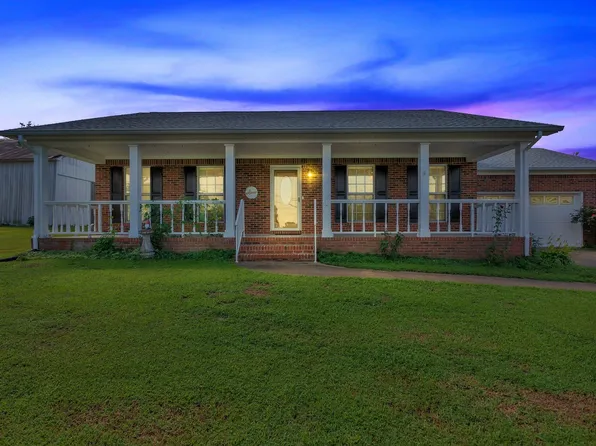 528 W Point Rd, Lawrenceburg, TN 38464