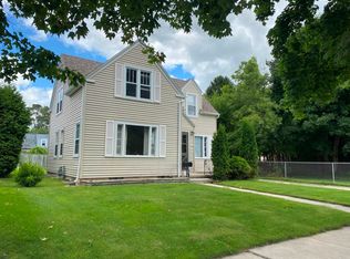 1848 Clermont St, Manitowoc, WI 54220