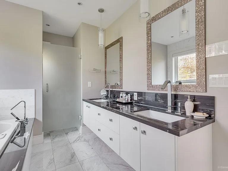 2165 Palmerston Ave — Photo 12