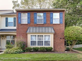 4 Whistler Dr APT 8, Freehold, NJ 07728