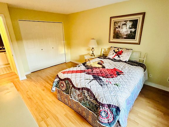 4th image of 61 Jack Cres #310