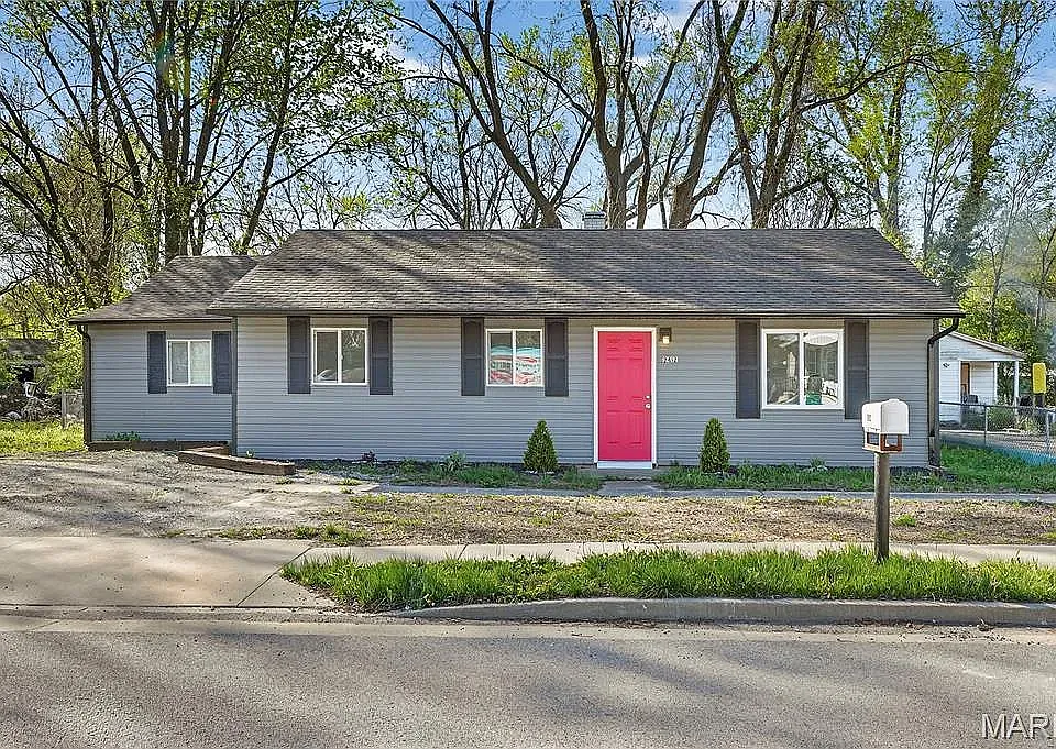 2412 Mousette Ln