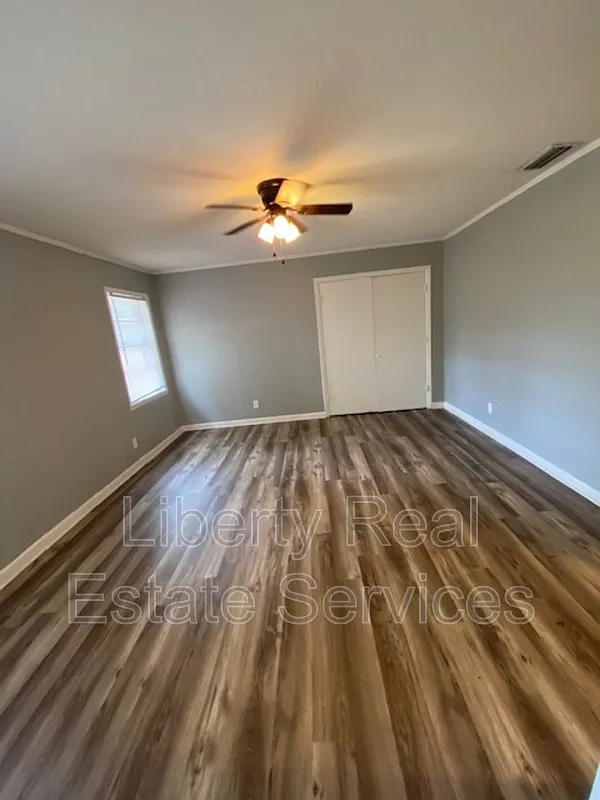 2 bed, 1.0 bath, 700 sqft, $1,095 — Photo 3