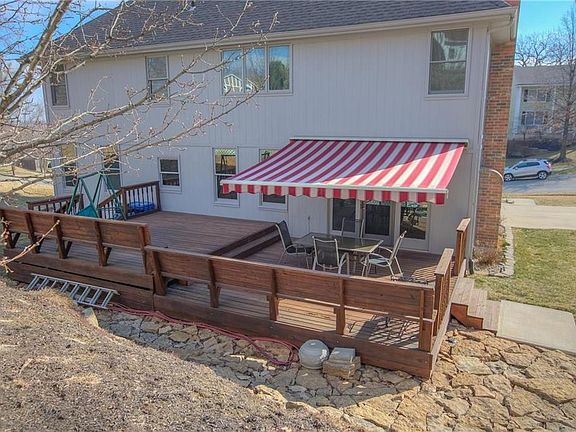 3rd image of 1208 Telford Dr