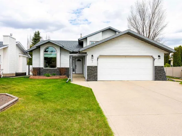 7 W Davison Dr, Red Deer, AB T4R 2J3