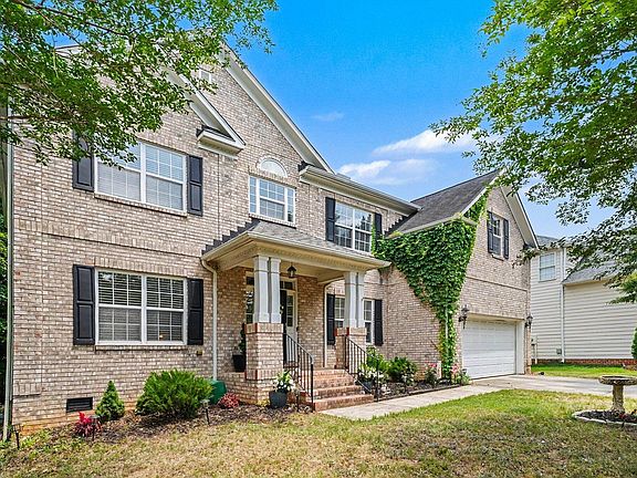 3rd image of 12208 Ashton Woods Ln