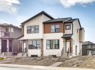 31 E Lewisburg Mnr NE, Calgary, AB T3P0T7