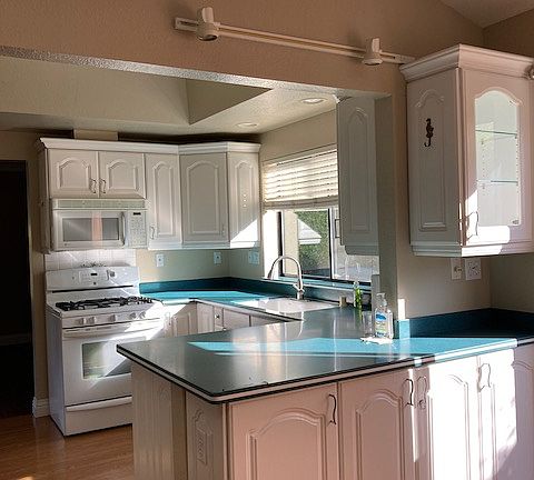 3rd image of 802 Alana Ct
