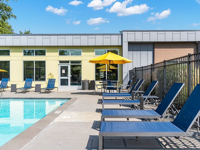 Shoreview Grand — Photo 25