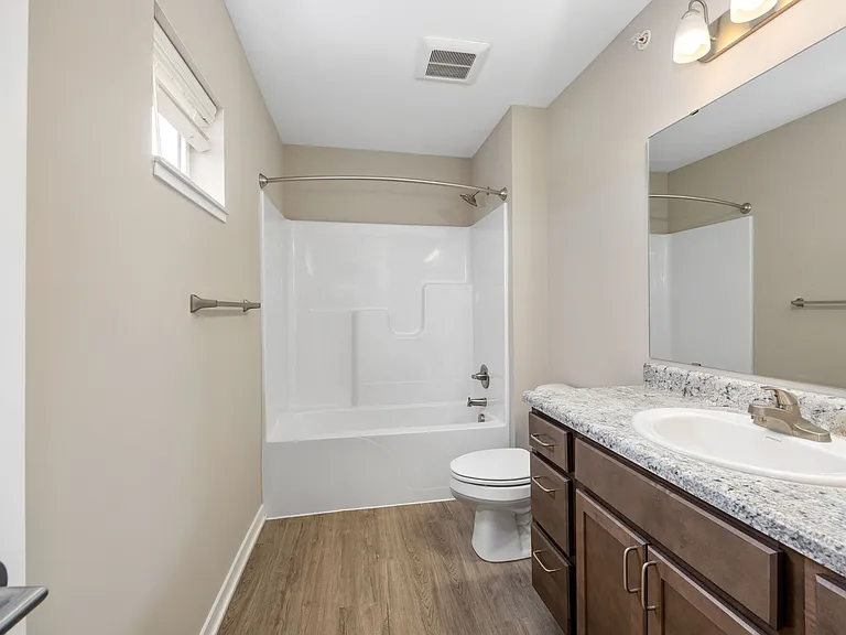 The Summit Apartments — Photo 22