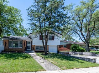 3201 Maple Ln, Hazel Crest, IL 60429