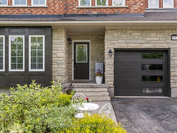 3rd image of 17 Cranberry Ln