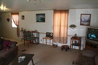3rd image of 201 E Rose Ln