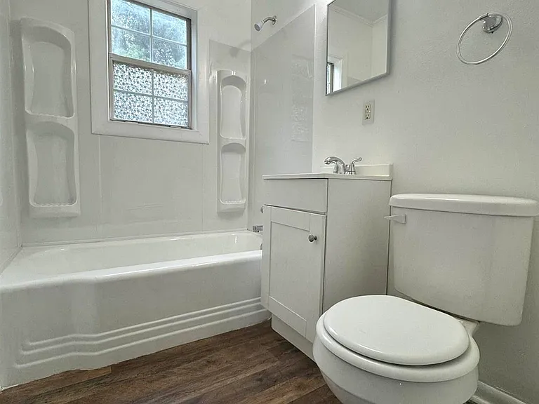 128 Brandon Ave — Photo 8