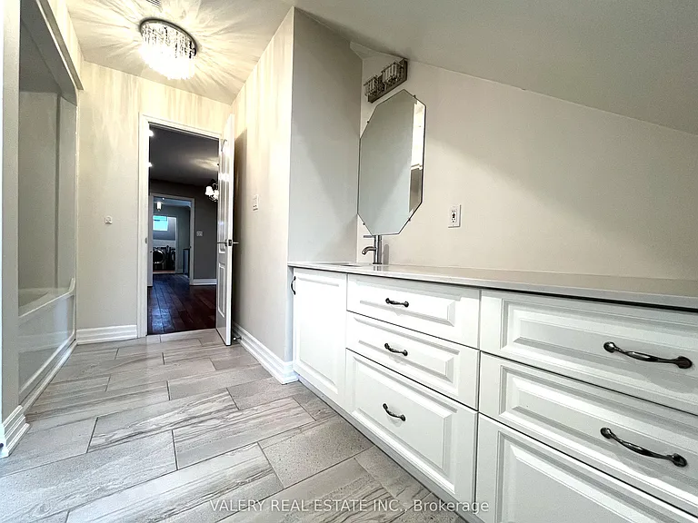 32 Belvedere Dr — Photo 26