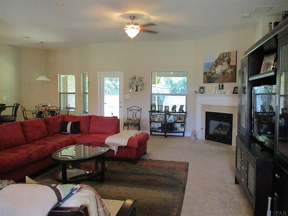 4th image of 2001 Larkspur Cir