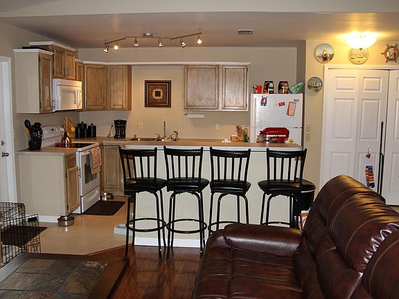 2nd image of 3022 Blue Heron Dr S