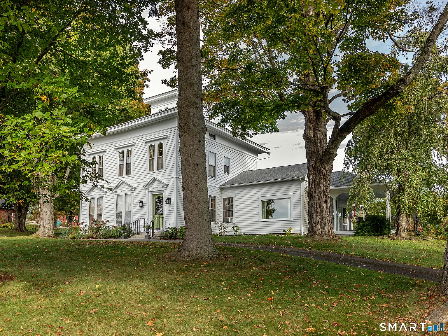 4 bed, 3.5 bath, 2558 sqft, $5,750 — Photo 3