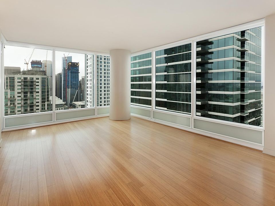 1st image of 425 1st St Unit 2307